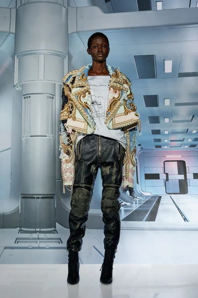 Look 8